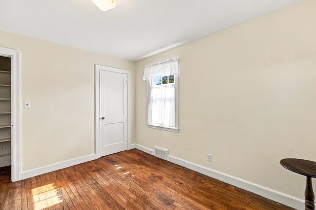 30 Ocean Ave, Marblehead, MA 01945