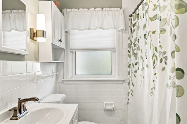 30 Ocean Ave, Marblehead, MA 01945