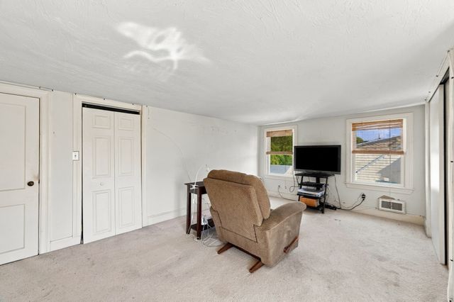 30 Ocean Ave, Marblehead, MA 01945