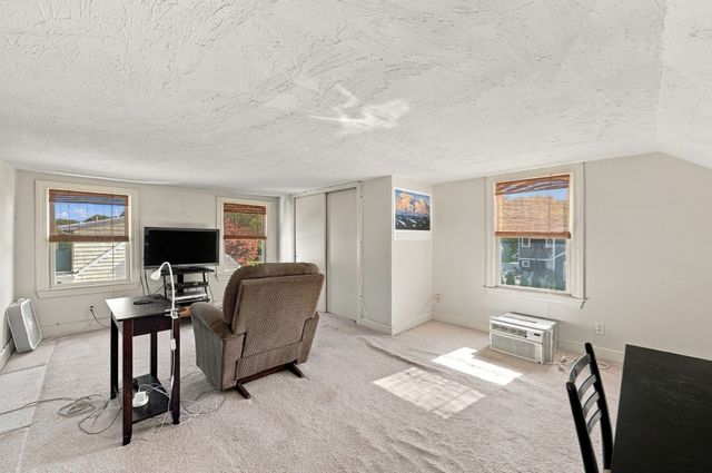 30 Ocean Ave, Marblehead, MA 01945