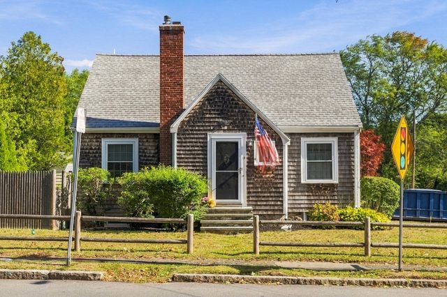 30 Ocean Ave, Marblehead, MA 01945