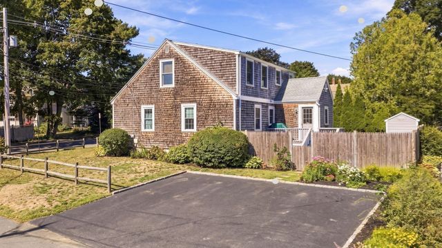 30 Ocean Ave, Marblehead, MA 01945