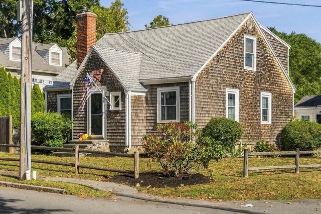 30 Ocean Ave, Marblehead, MA 01945