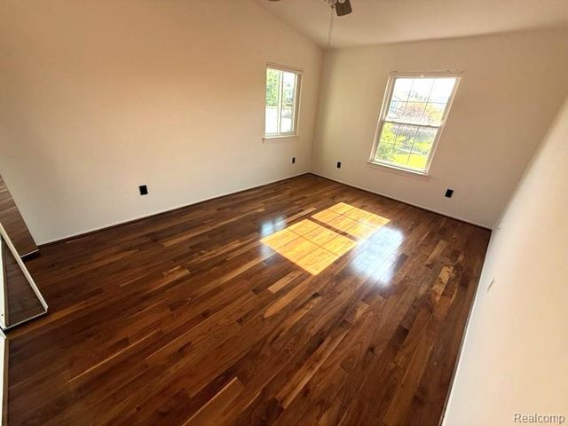38926 Country Circle, Farmington Hills, MI 48331