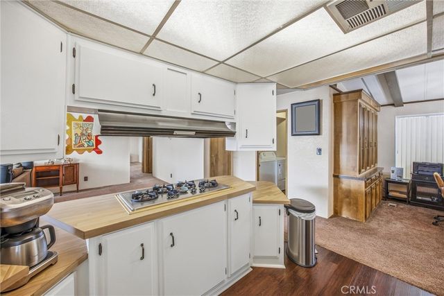 929 E Foothill Boulevard 15, Upland, CA 91786