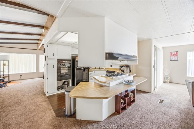 929 E Foothill Boulevard 15, Upland, CA 91786