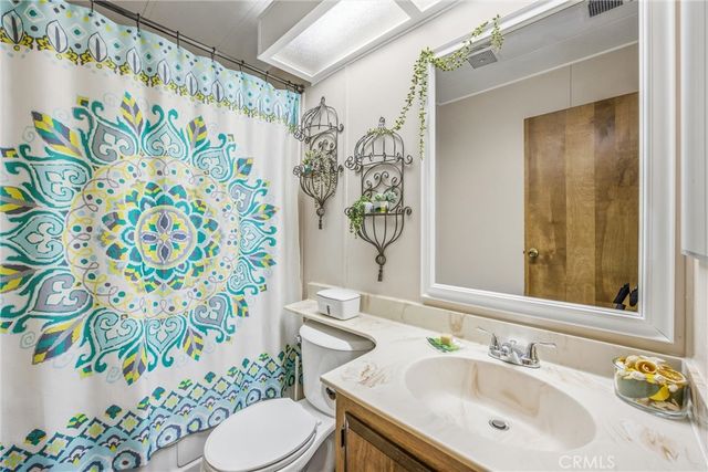 929 E Foothill Boulevard 15, Upland, CA 91786