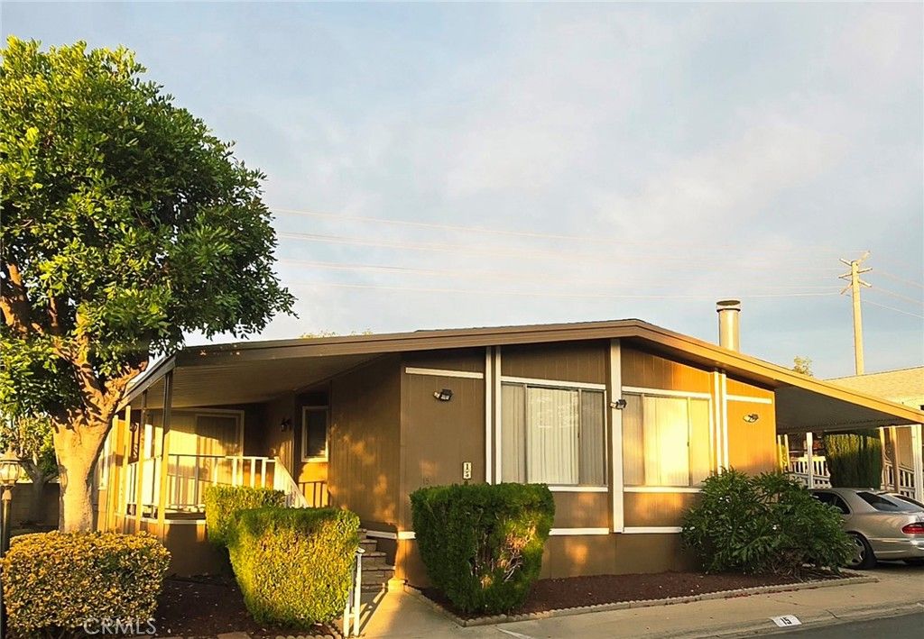 929 E Foothill Boulevard 15, Upland, CA 91786