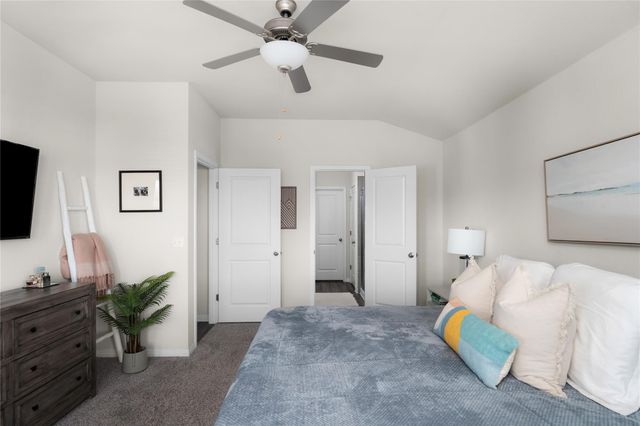 6511 Rounded Pebble LN, Buda, TX 78610