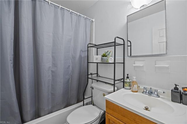 1012 Nelson ST, Chesapeake, VA 23324