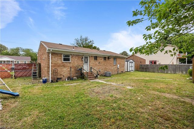 1012 Nelson ST, Chesapeake, VA 23324