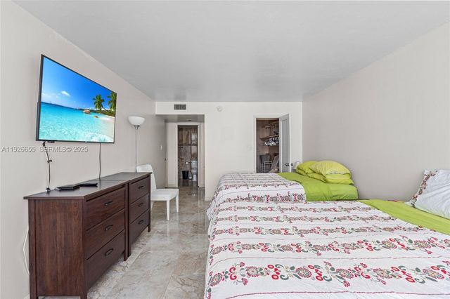 18011 Biscayne Blvd 1501, Aventura, FL 33160