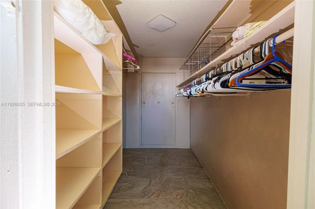 18011 Biscayne Blvd 1501, Aventura, FL 33160