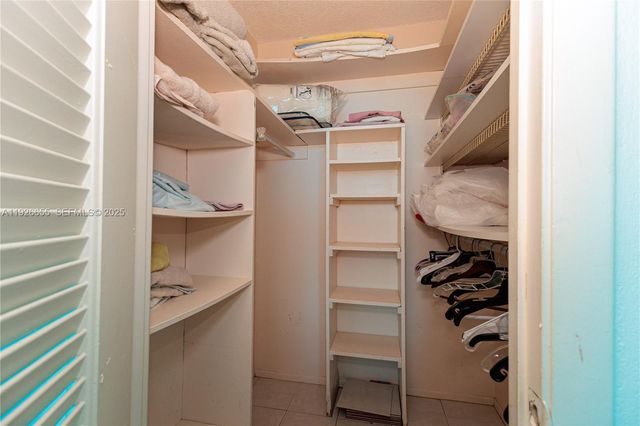 18011 Biscayne Blvd 1501, Aventura, FL 33160