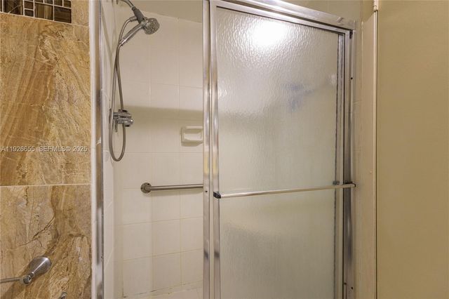 18011 Biscayne Blvd 1501, Aventura, FL 33160