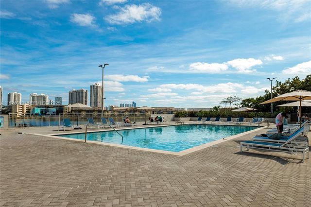 18011 Biscayne Blvd 1501, Aventura, FL 33160