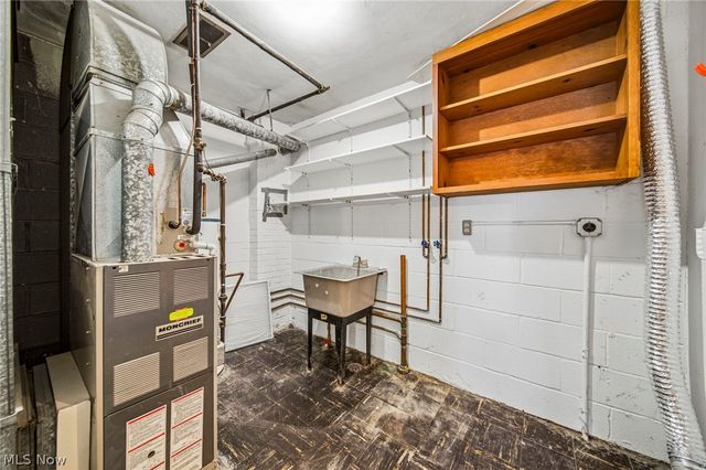 25520 Country Club Boulevard 4, North Olmsted, OH 44070