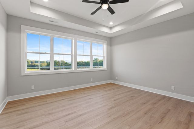 180 Scenic Ln, Hartsville, TN 37074