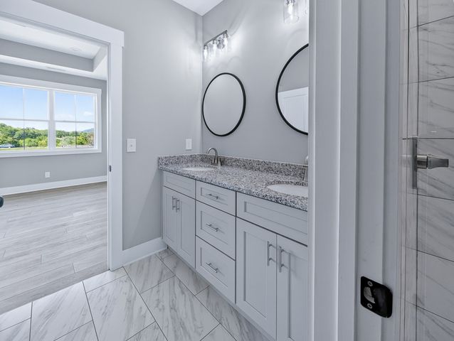 180 Scenic Ln, Hartsville, TN 37074