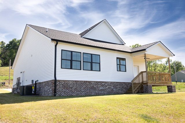 180 Scenic Ln, Hartsville, TN 37074