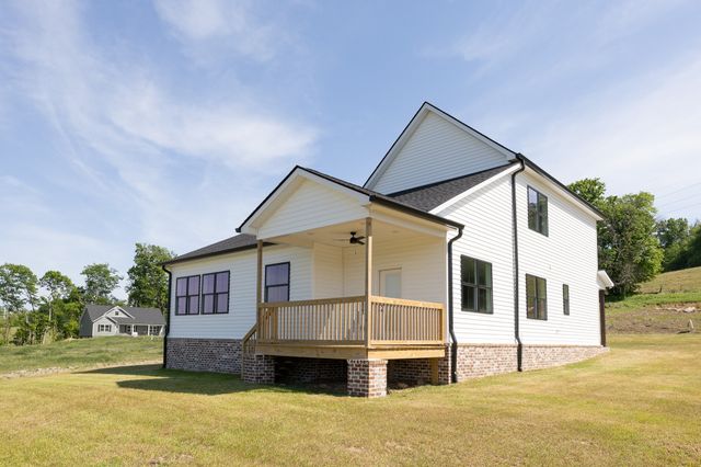 180 Scenic Ln, Hartsville, TN 37074