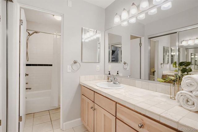 969 S Pearl Street 305, Denver, CO 80209