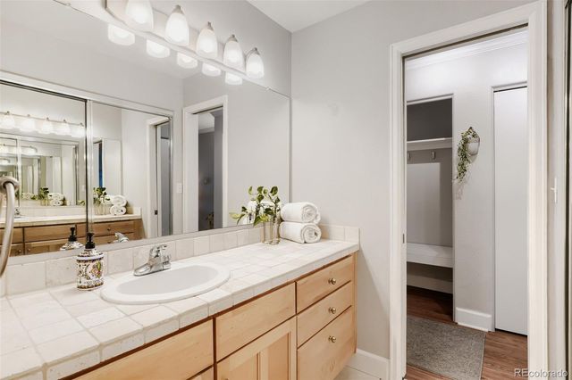 969 S Pearl Street 305, Denver, CO 80209