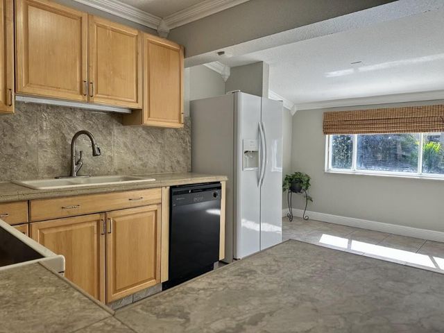 6128 Eden Road, West Palm Beach, FL 33417