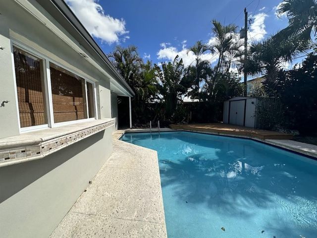 6128 Eden Road, West Palm Beach, FL 33417