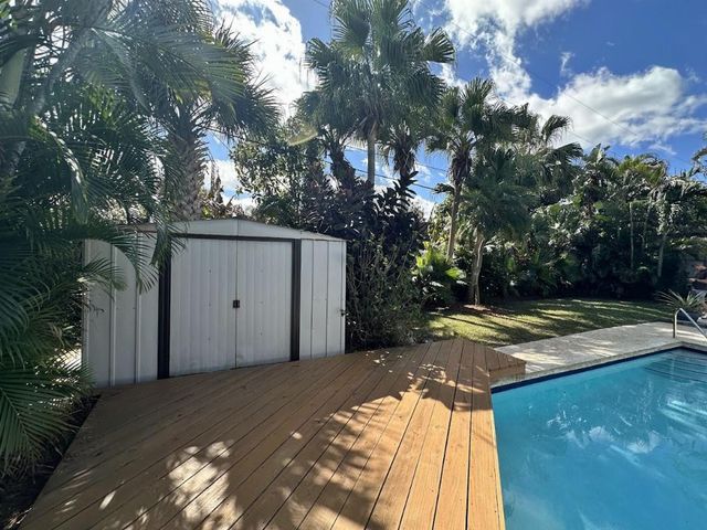 6128 Eden Road, West Palm Beach, FL 33417