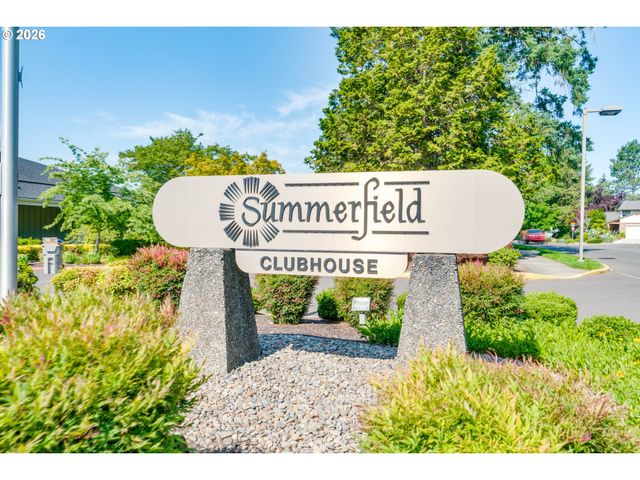 15675 Sw OAKHILL Ln, Portland, OR 97224