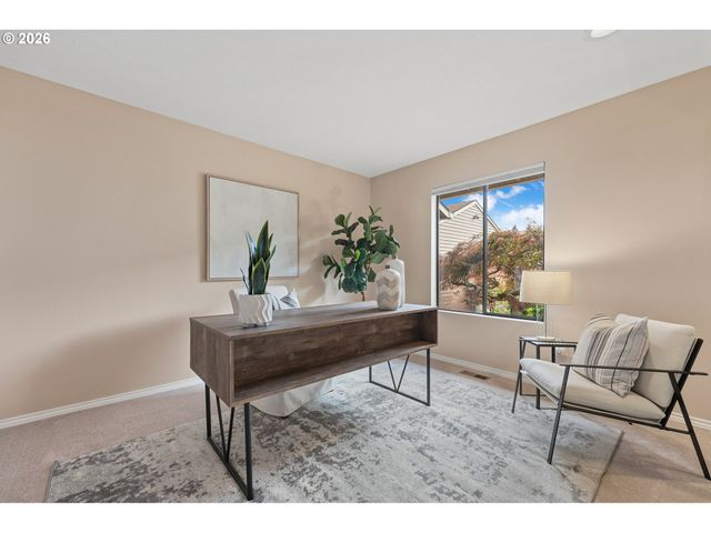 15675 Sw OAKHILL Ln, Portland, OR 97224