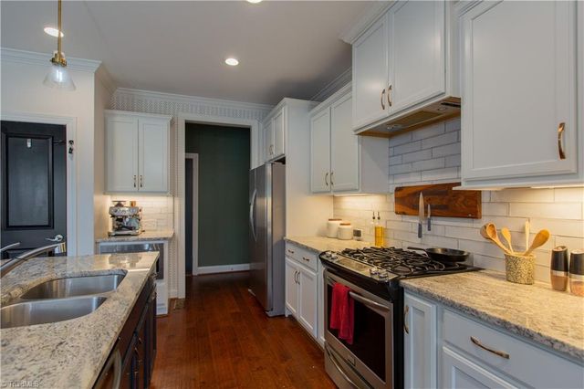 7614 Sir William Drive, Kernersville, NC 27284