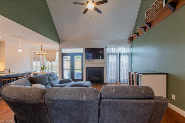 7614 Sir William Drive, Kernersville, NC 27284