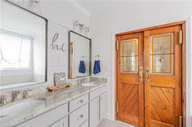 7614 Sir William Drive, Kernersville, NC 27284