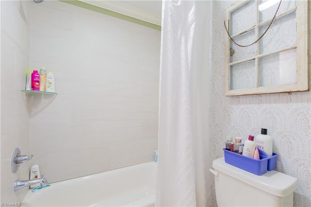 7614 Sir William Drive, Kernersville, NC 27284