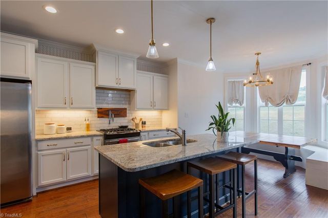 7614 Sir William Drive, Kernersville, NC 27284