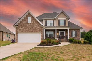 7614 Sir William Drive, Kernersville, NC 27284