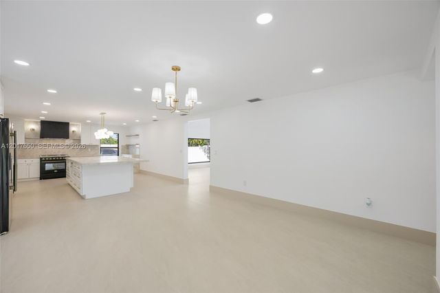 2851 SW 117th Ave, Miami, FL 33175