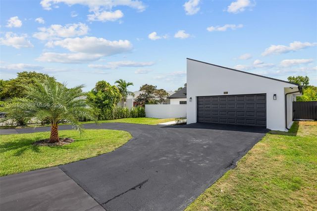 2851 SW 117th Ave, Miami, FL 33175