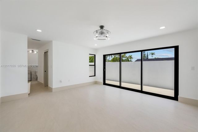 2851 SW 117th Ave, Miami, FL 33175
