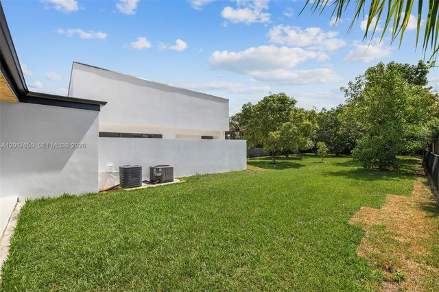 2851 SW 117th Ave, Miami, FL 33175