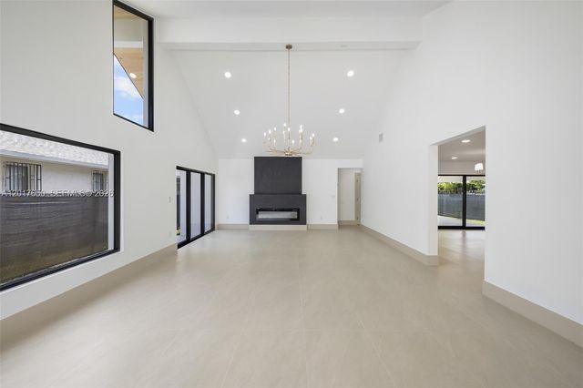 2851 SW 117th Ave, Miami, FL 33175