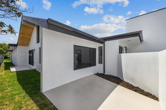 2851 SW 117th Ave, Miami, FL 33175