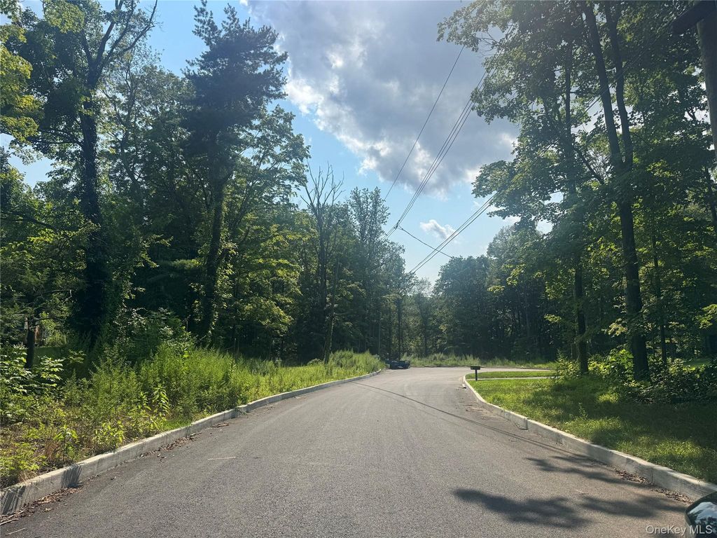 12 East Lane, Armonk, NY 10504 — exterior