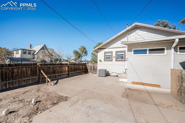 1302 E 10th Street, Pueblo, CO 81001