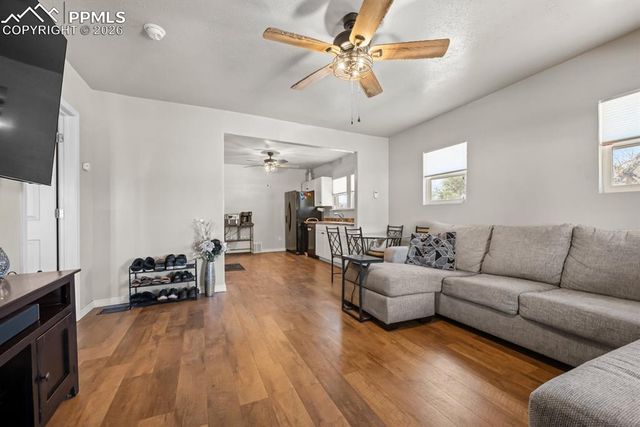 1302 E 10th Street, Pueblo, CO 81001