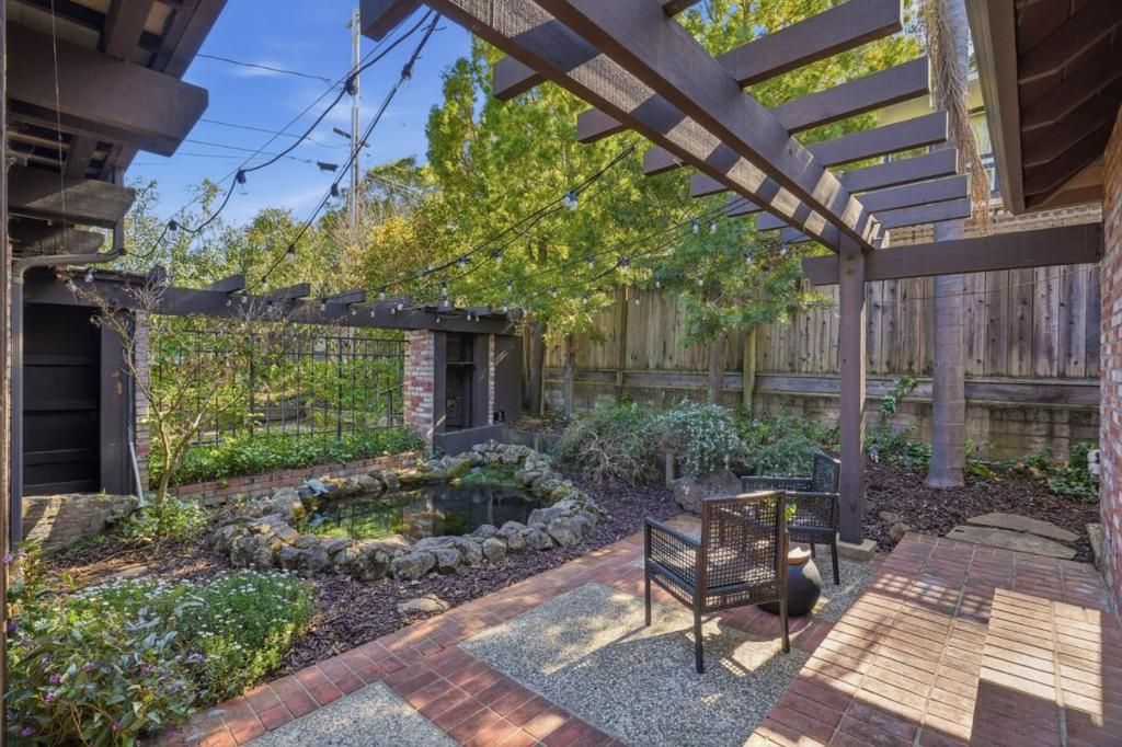 Image 3 of property listing at 16345 Alexander Avenue, Monte Sereno, CA 95030