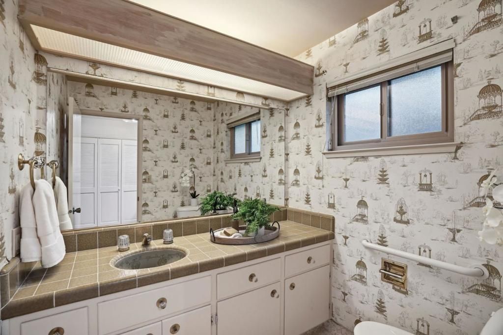 Image 30 of property listing at 16345 Alexander Avenue, Monte Sereno, CA 95030