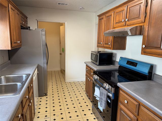 1527 Sharon Drive, Cedar Hill, TX 75104